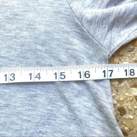 Altar’d State Gray Floral Deer Loose Tunic Top M - Picture 6 of 11